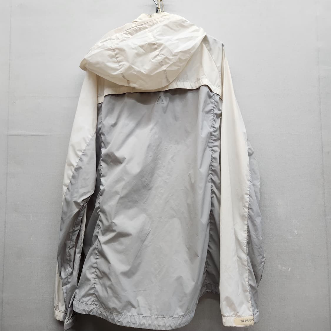 네파 로고자수 나일론 스트링 후드 바람막이 115(2XL) 상품이미지4