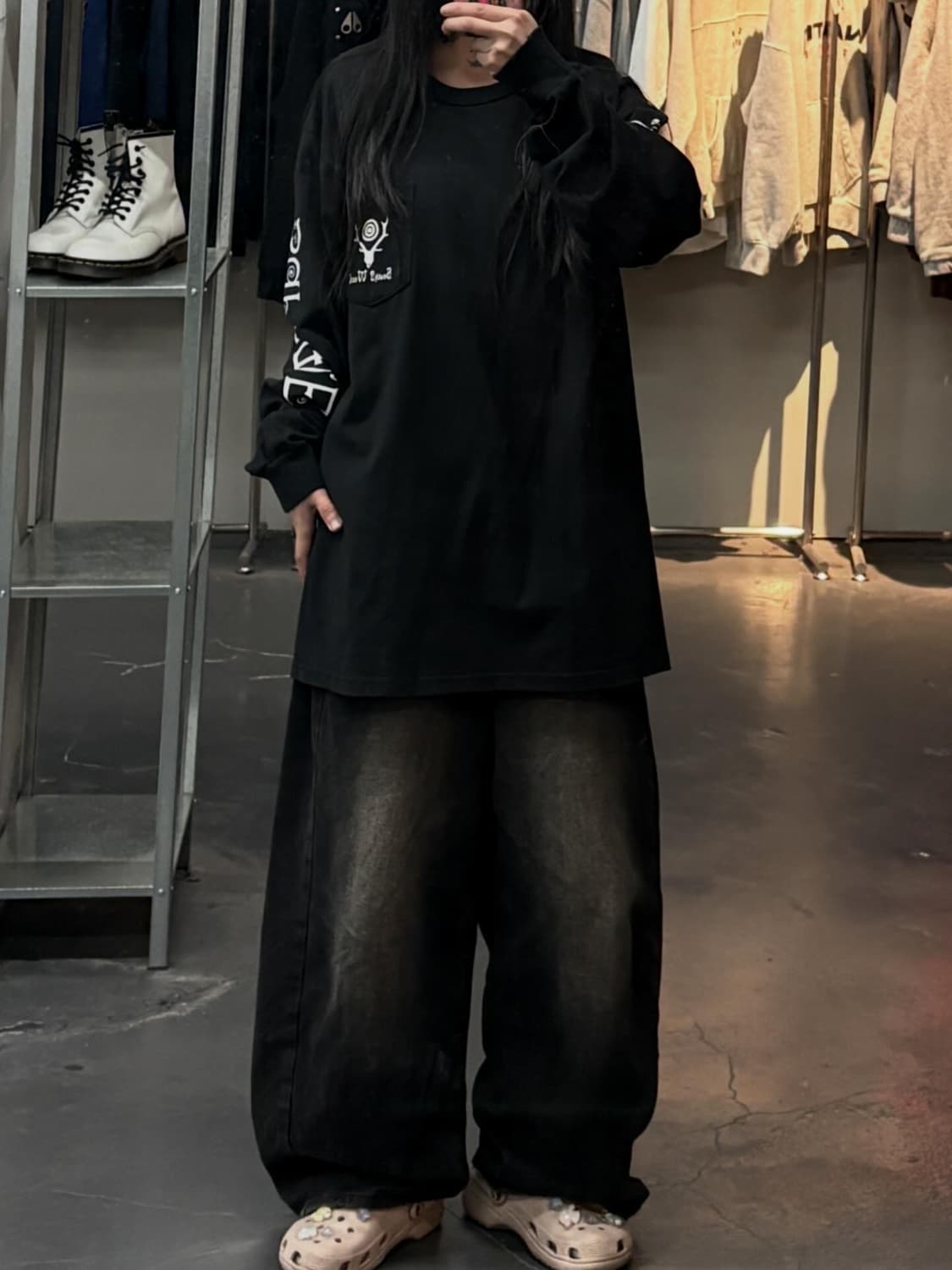 슈프림 X 사우스2 웨스트 8 포켓 롱 슬리브 블랙티셔츠 A3599 상품이미지1