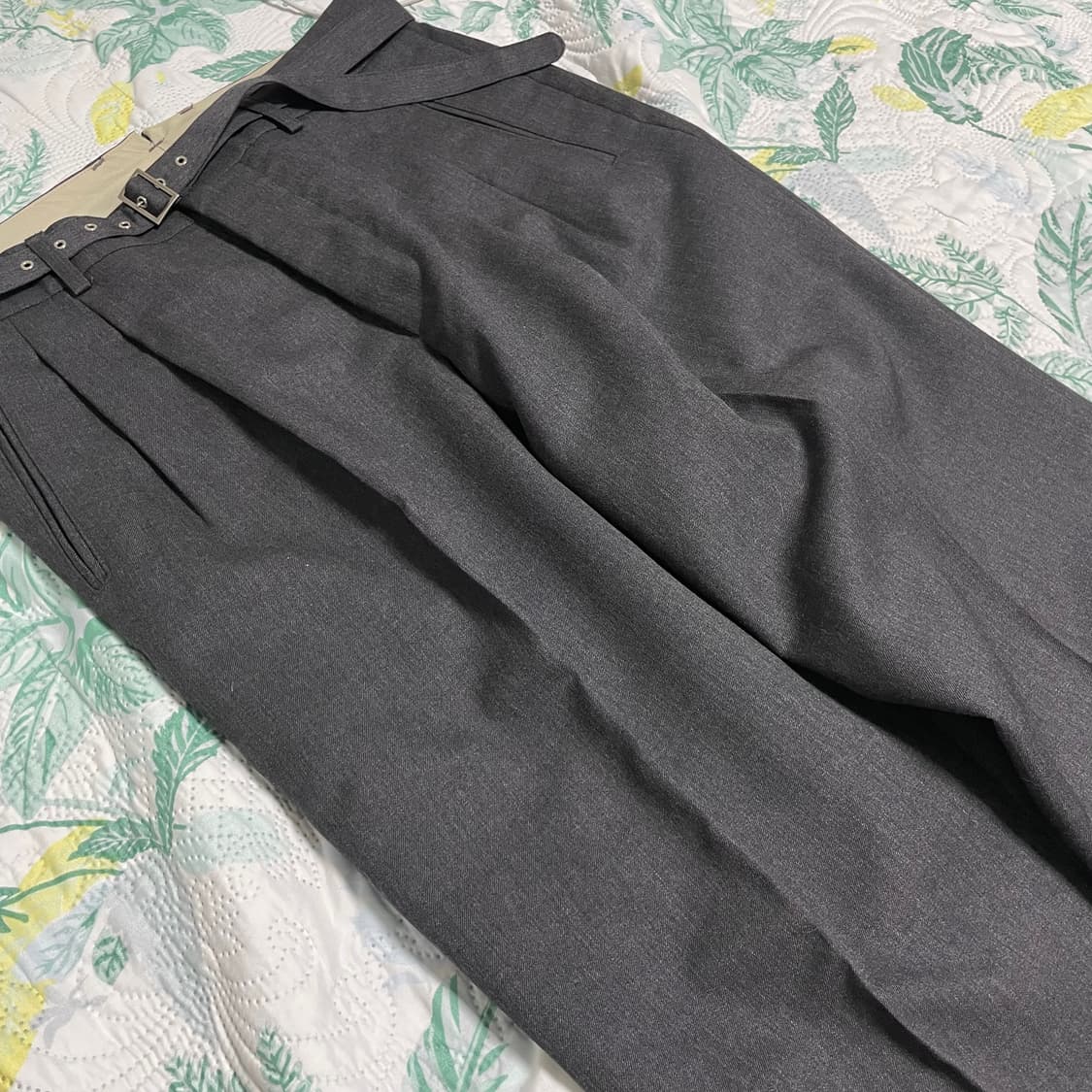 이얼즈어고 바지 울 드롭 벨티드 팬츠 차콜 상품이미지3