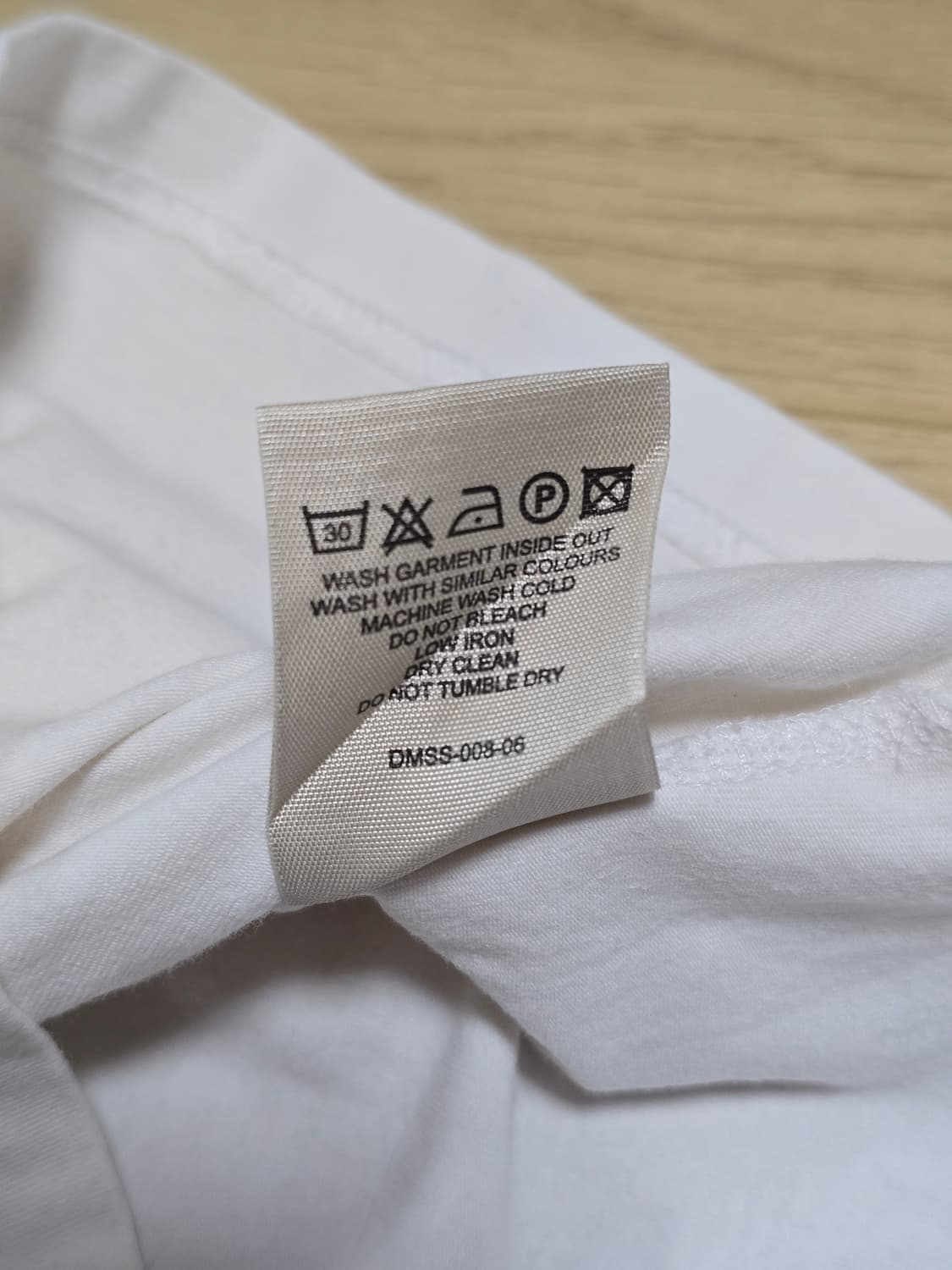 Burberry 버버리 화이트 반팔 티셔츠 M 상품이미지8