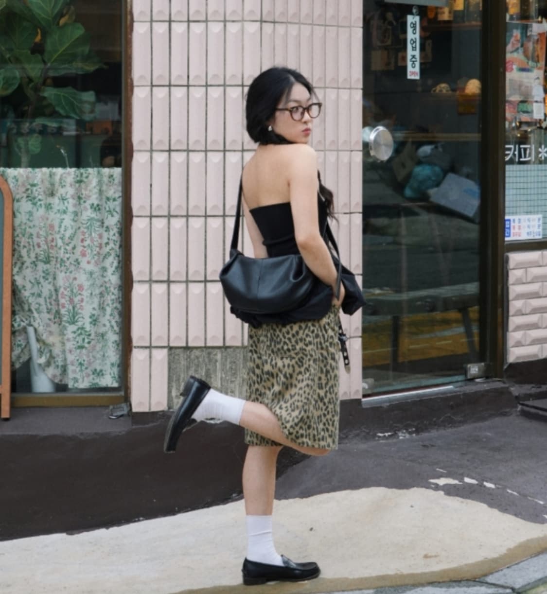 플로르 오위슬링백 -black 상품이미지2