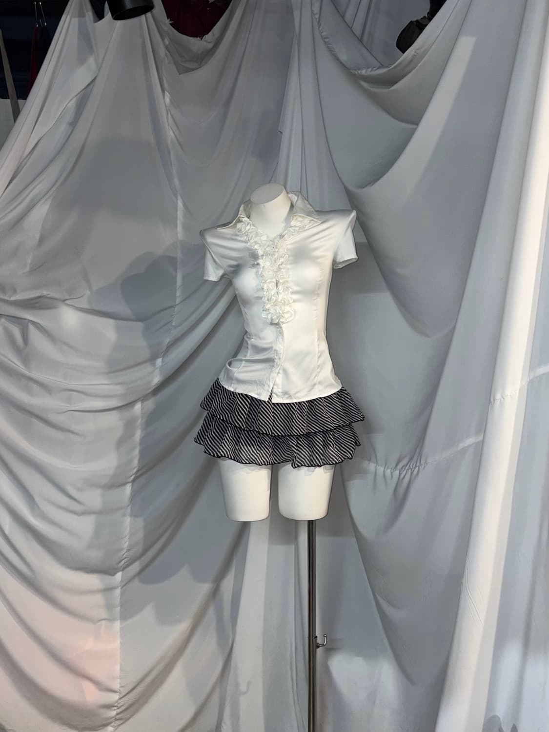입문공겜여주깔 데일리 무채색 프레피 코디세트 상품이미지3