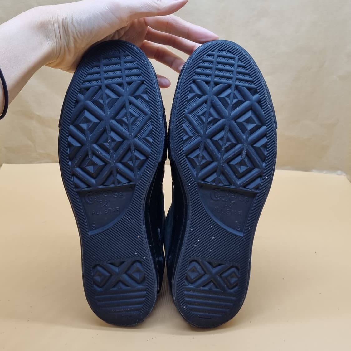 컨버스 척테일러 레더 퍼 여성하이탑240  상품이미지3