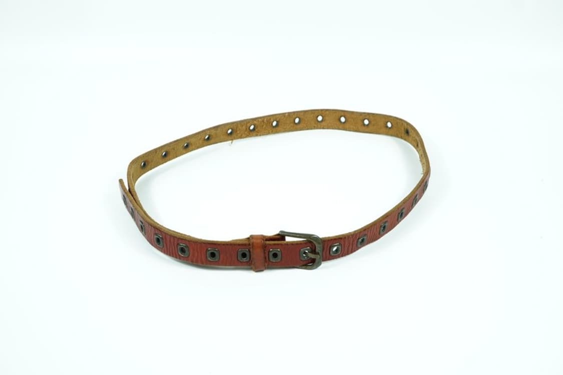 빈티지 레드 브라운 스퀘어 아일렛 펀칭 레더 벨트 상품이미지4