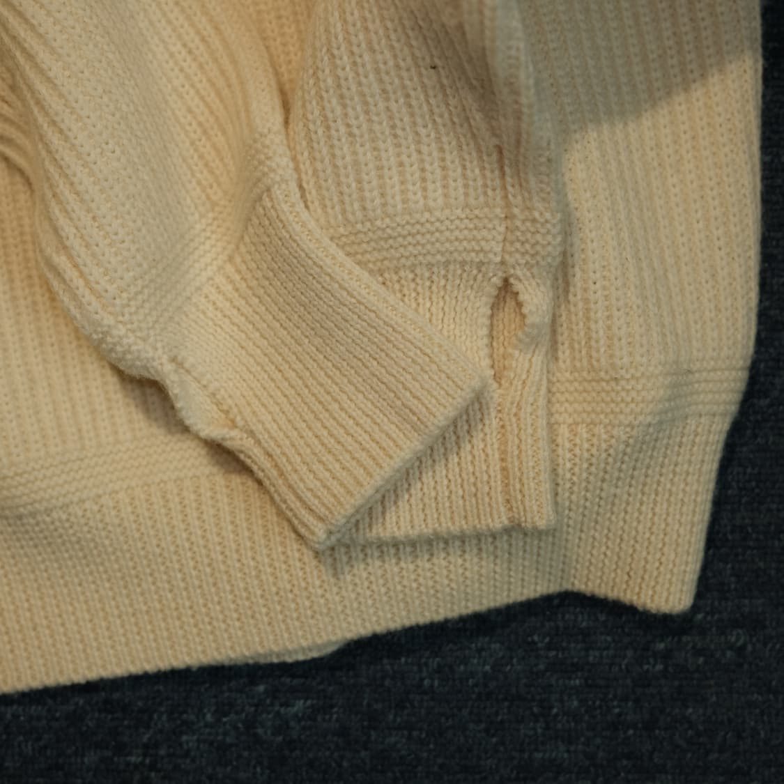 빔즈보이 아이보리 니트 스웨터 상품이미지3