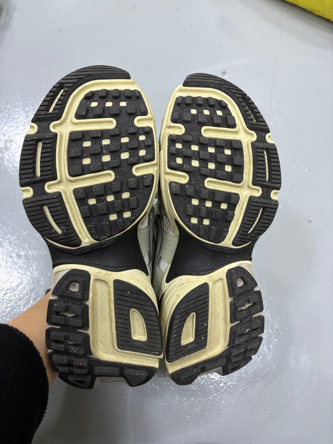 220 나이키 V2K 런 실버 운동화 0304J 상품이미지8