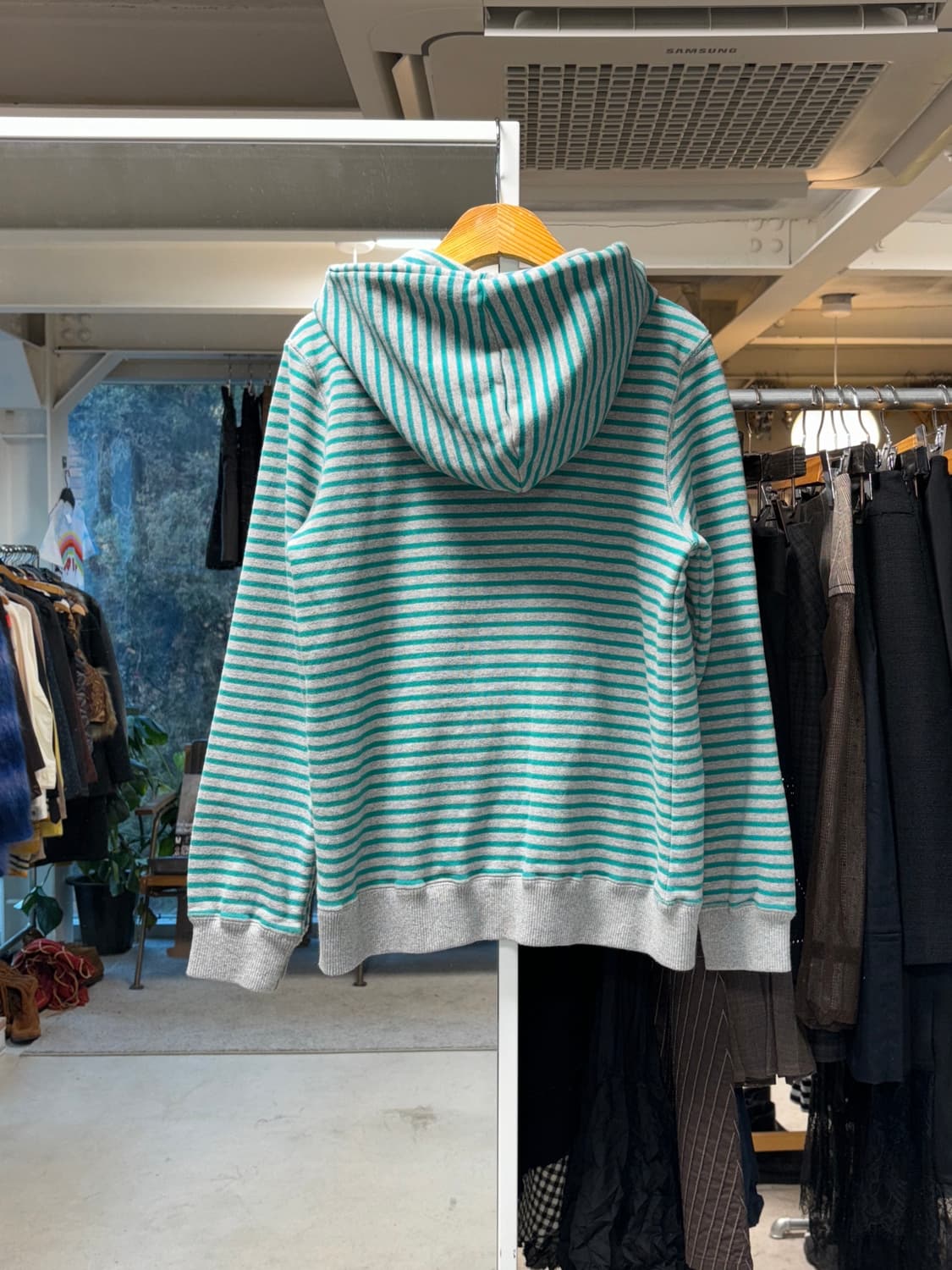 네넷 스트라이프 버튼업 후디 상품이미지2