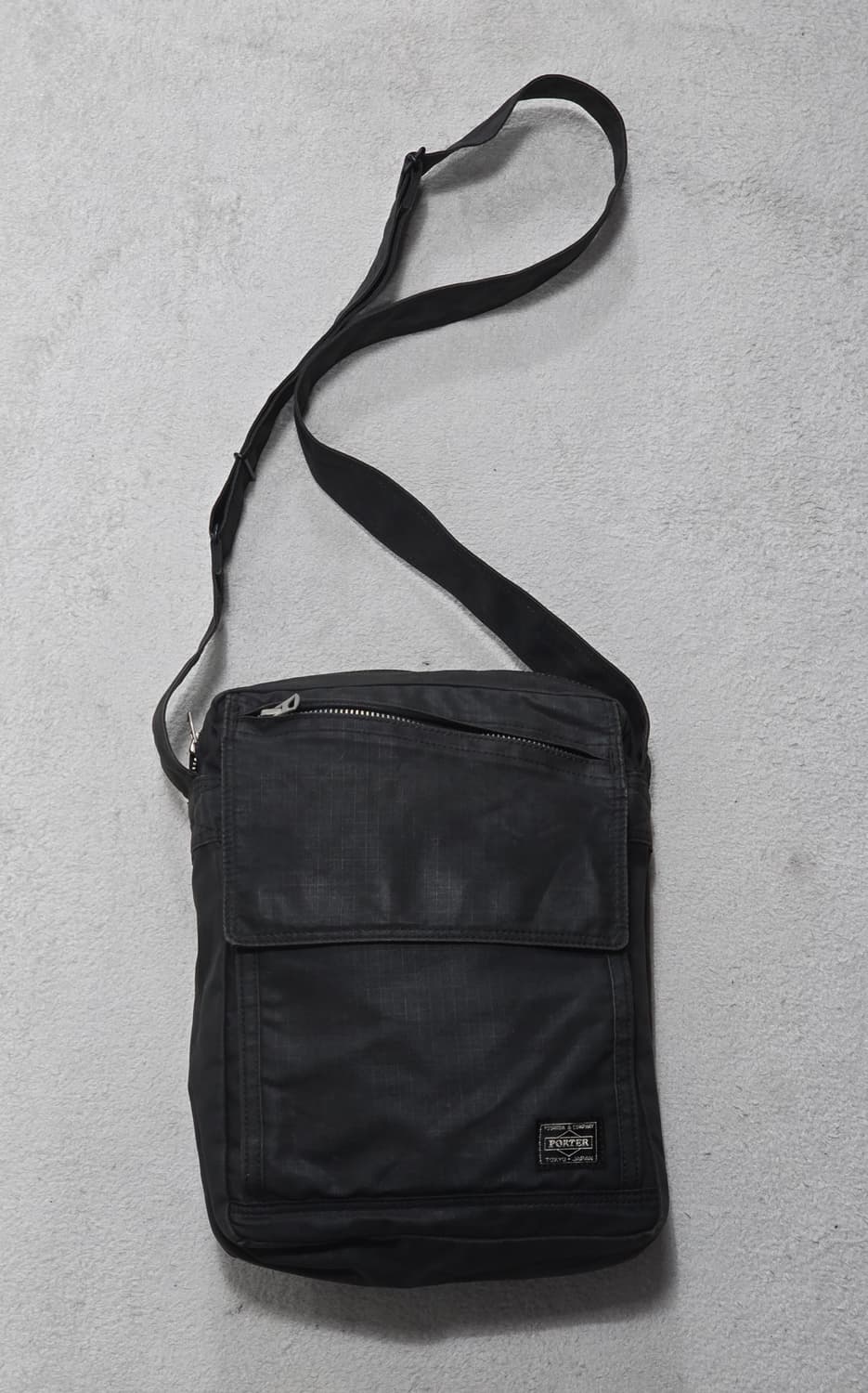 Yoshida Porter 요시다포터 나일론 큐브 숄더백 상품이미지1