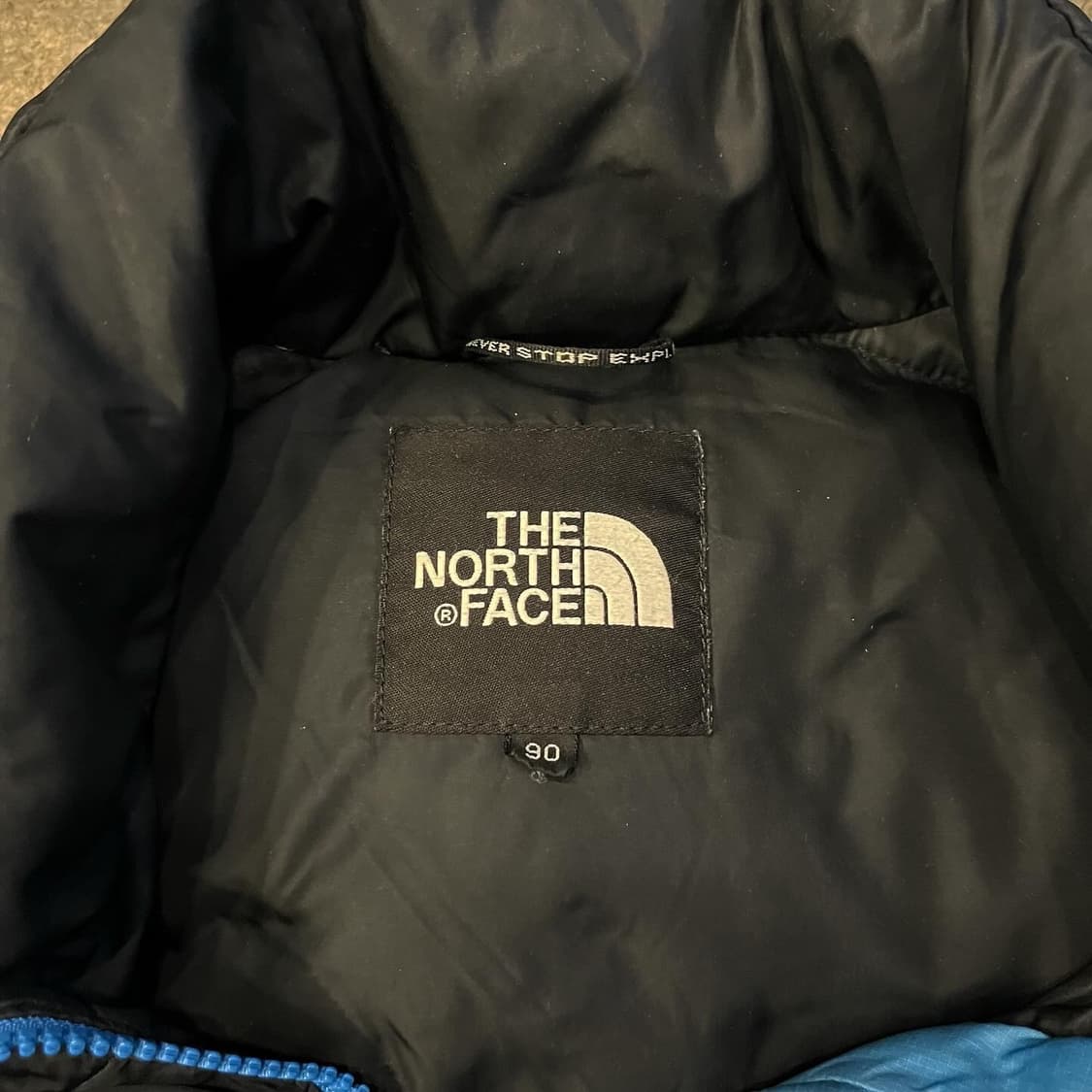 노스페이스의 700 눕시 패딩자켓 상품이미지4