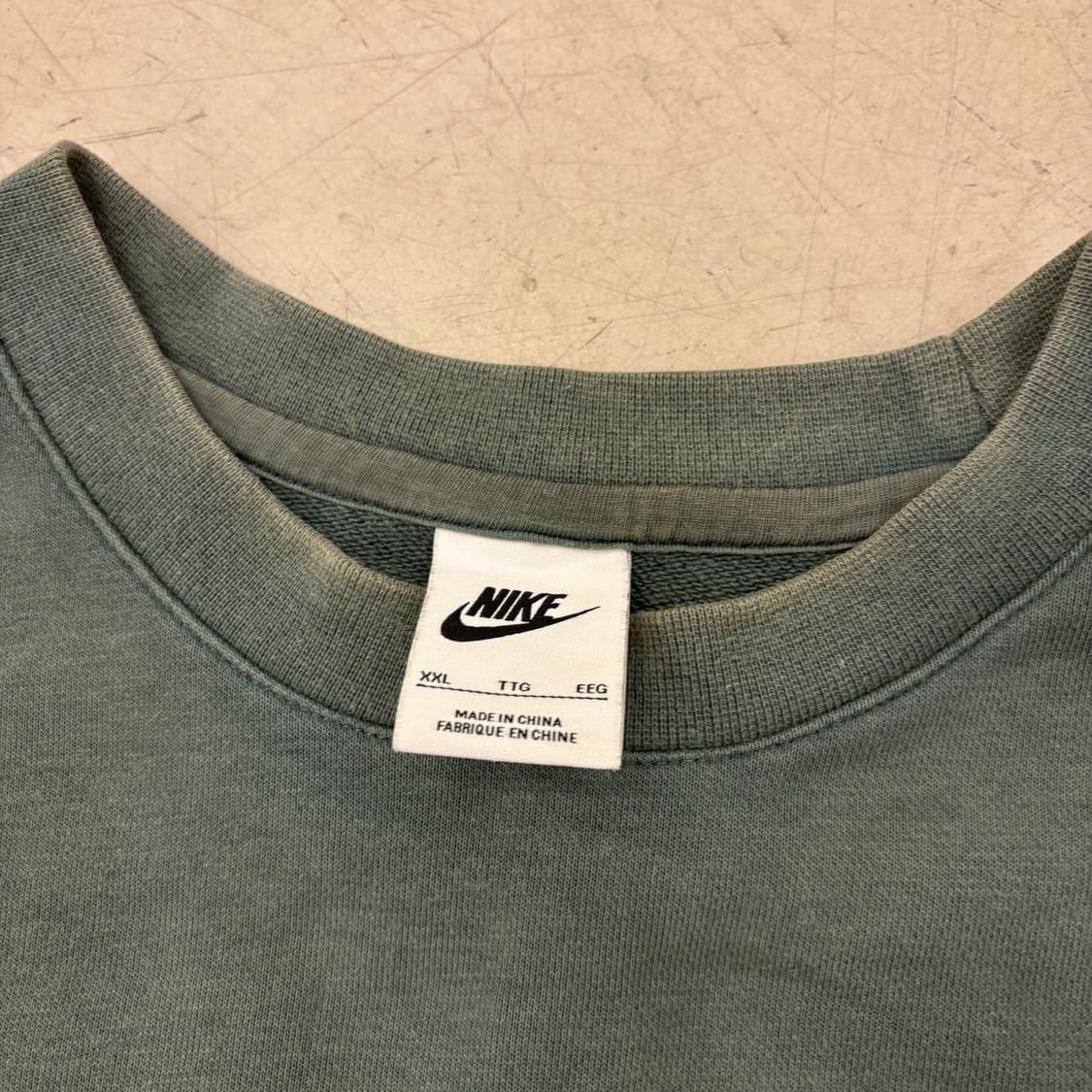 나이키 빅로고 페이드 맨투맨 상품이미지4