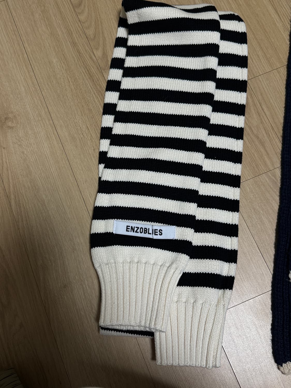 엔조블루스 머플러 상품이미지2