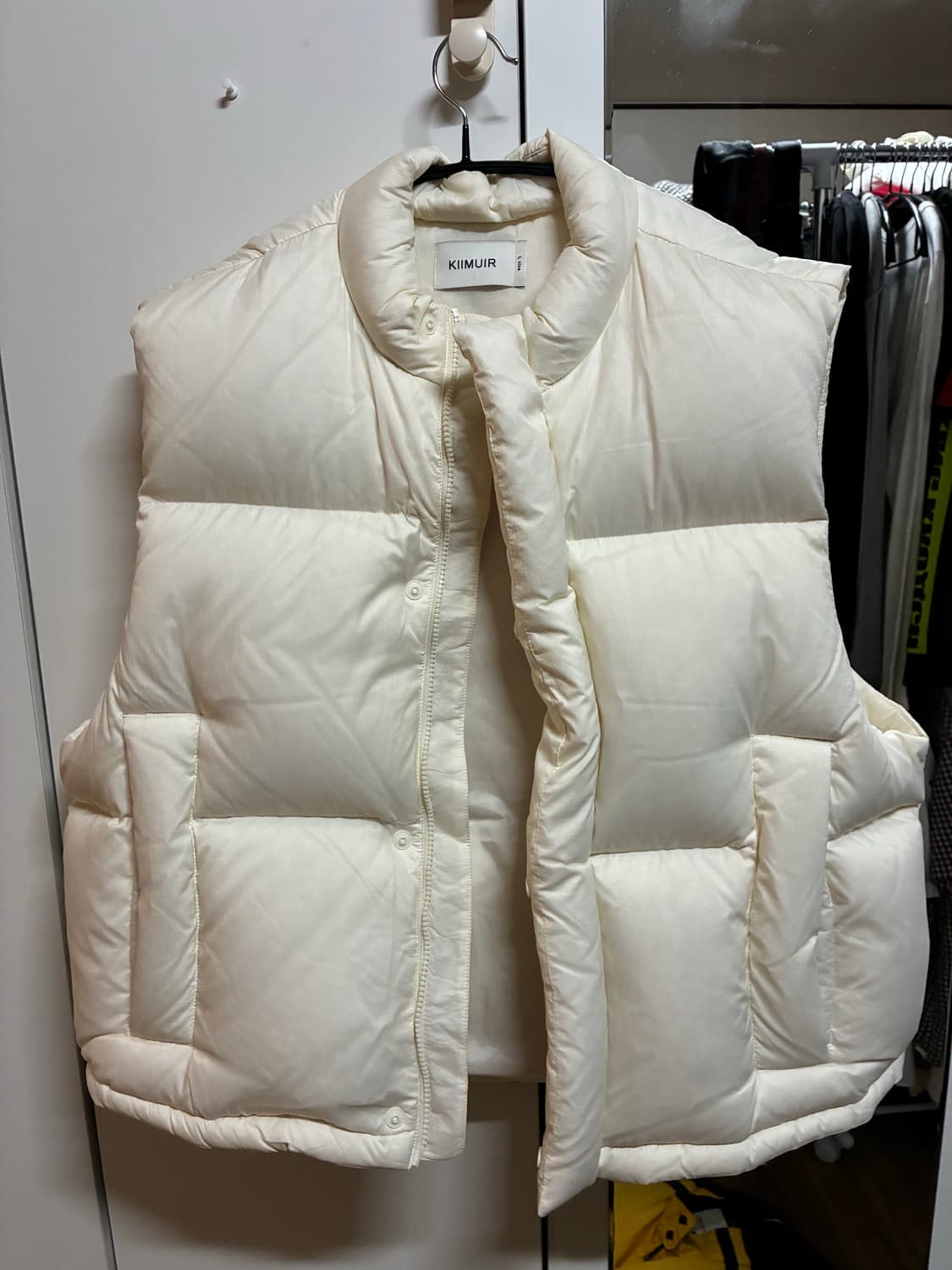 [새상품] 키뮤어 패딩 조끼 (L) 상품이미지3