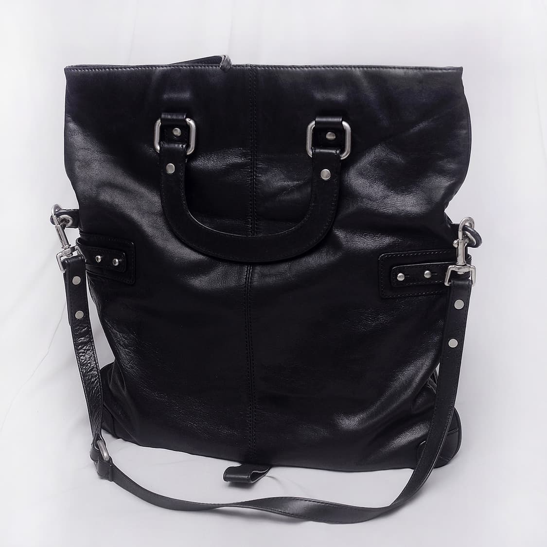 클럽 모나코 x 스누피 가죽 스퀘어 폴드오버 2웨이 빅토트.숄더백 상품이미지1