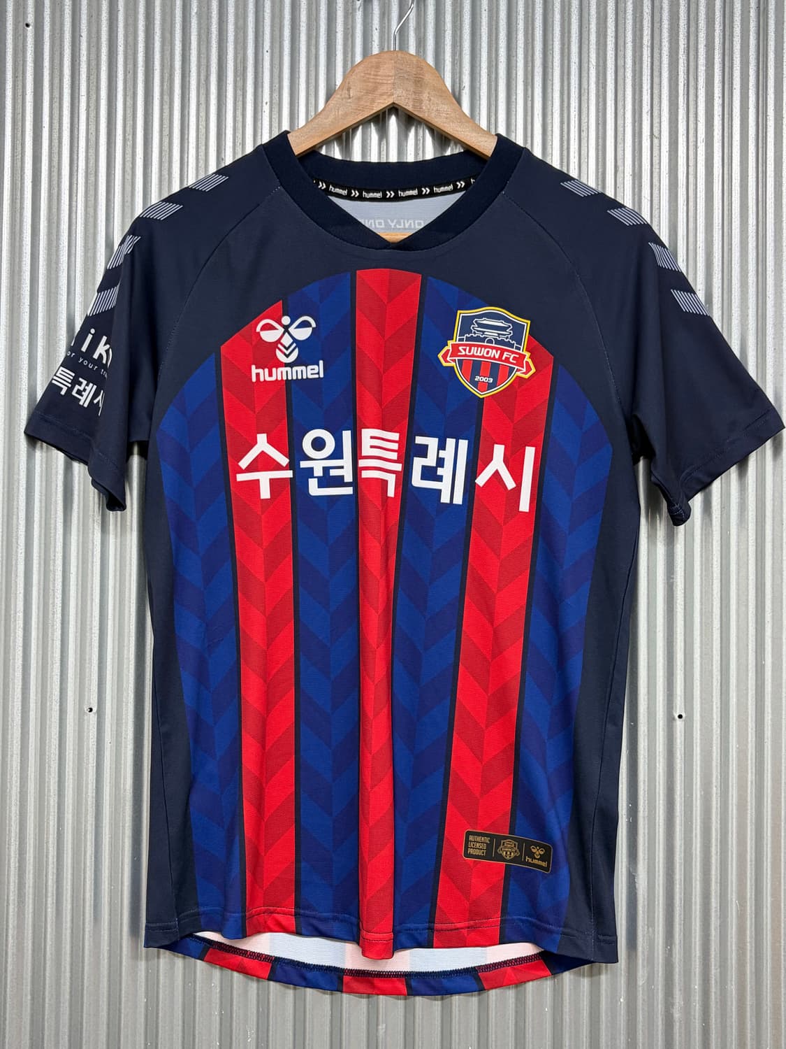 [M] 험멜 수원FC 공식 홈 유니폼 저지 네이비 레드 블루 6.9 상품이미지1
