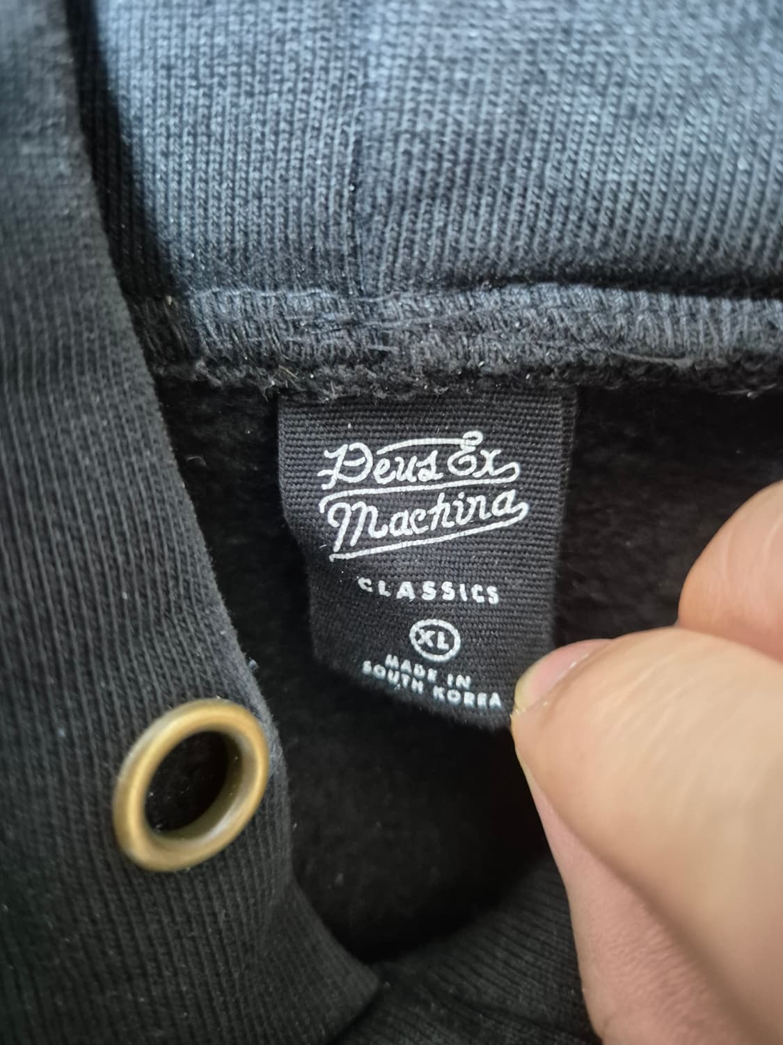 [XL] 데우스 엑스 마키나 서울 후드티 블랙 상품이미지3