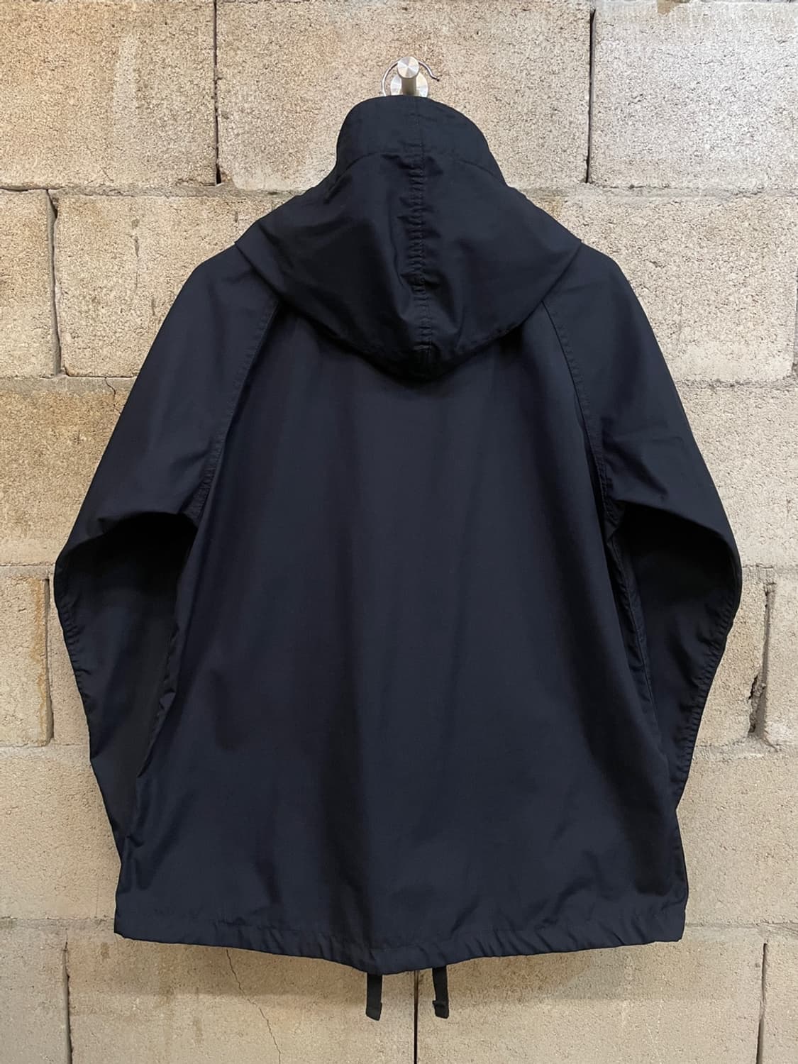 엔지니어드 가먼츠 라이트 파카 상품이미지4