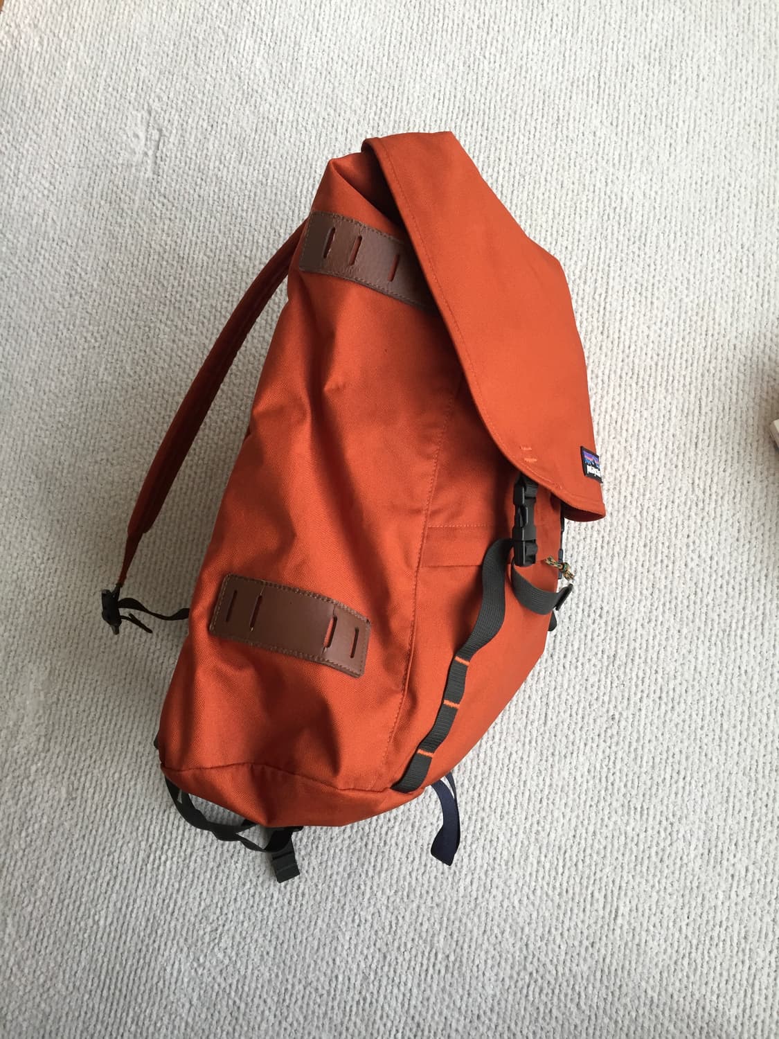 파타고니아 백팩 오렌지  상품이미지5
