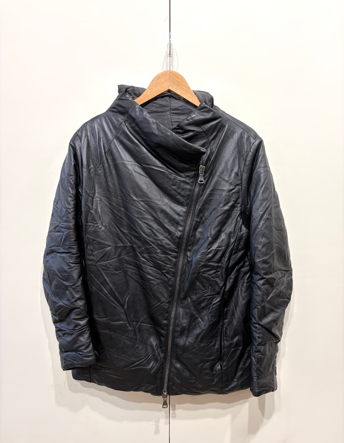 트랜짓 워시드 램스킨 레더 자켓 상품이미지1