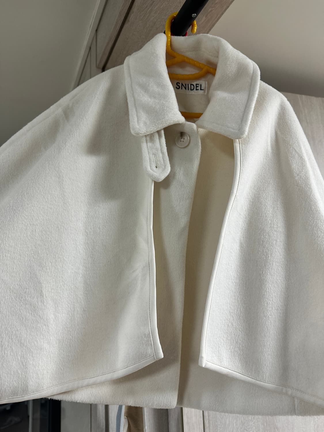 스나이델 2024 복주머니 케이프 코트 상품이미지2