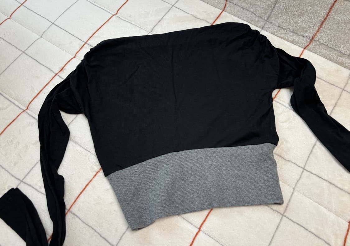 쓰리타임즈 립 오프숄더 블랙 상품이미지2