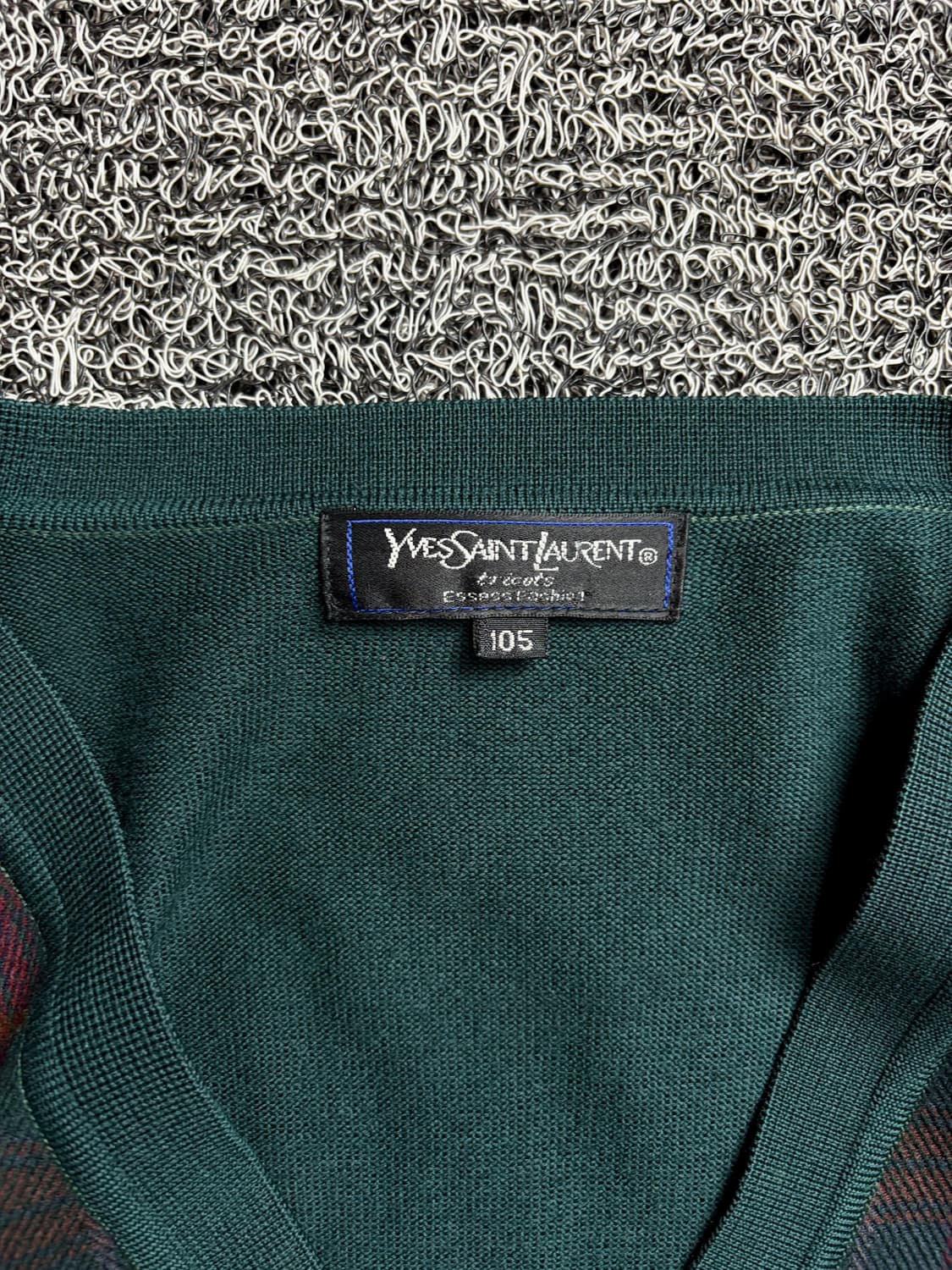 90s 입생로랑 자수로고 아카이브 체크 패턴 니트 2024 상품이미지3