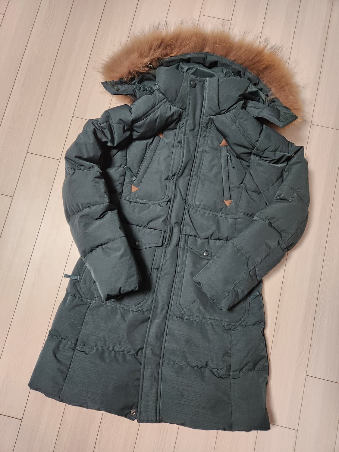 K2 여성 롱패딩 90사이즈 판매합니다. 풍성한 퍼가 달려있고. 1월 1 상품이미지1