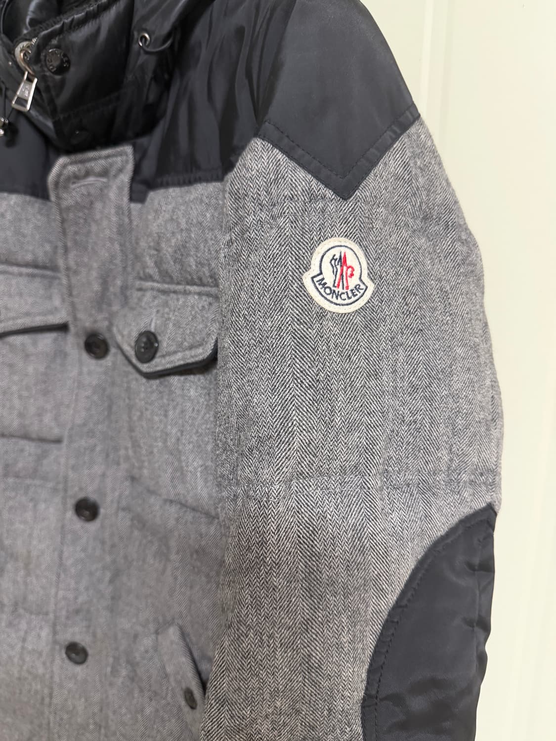 몽클레어 헤링본 다운 패딩 자켓 사이즈 3 상품이미지3