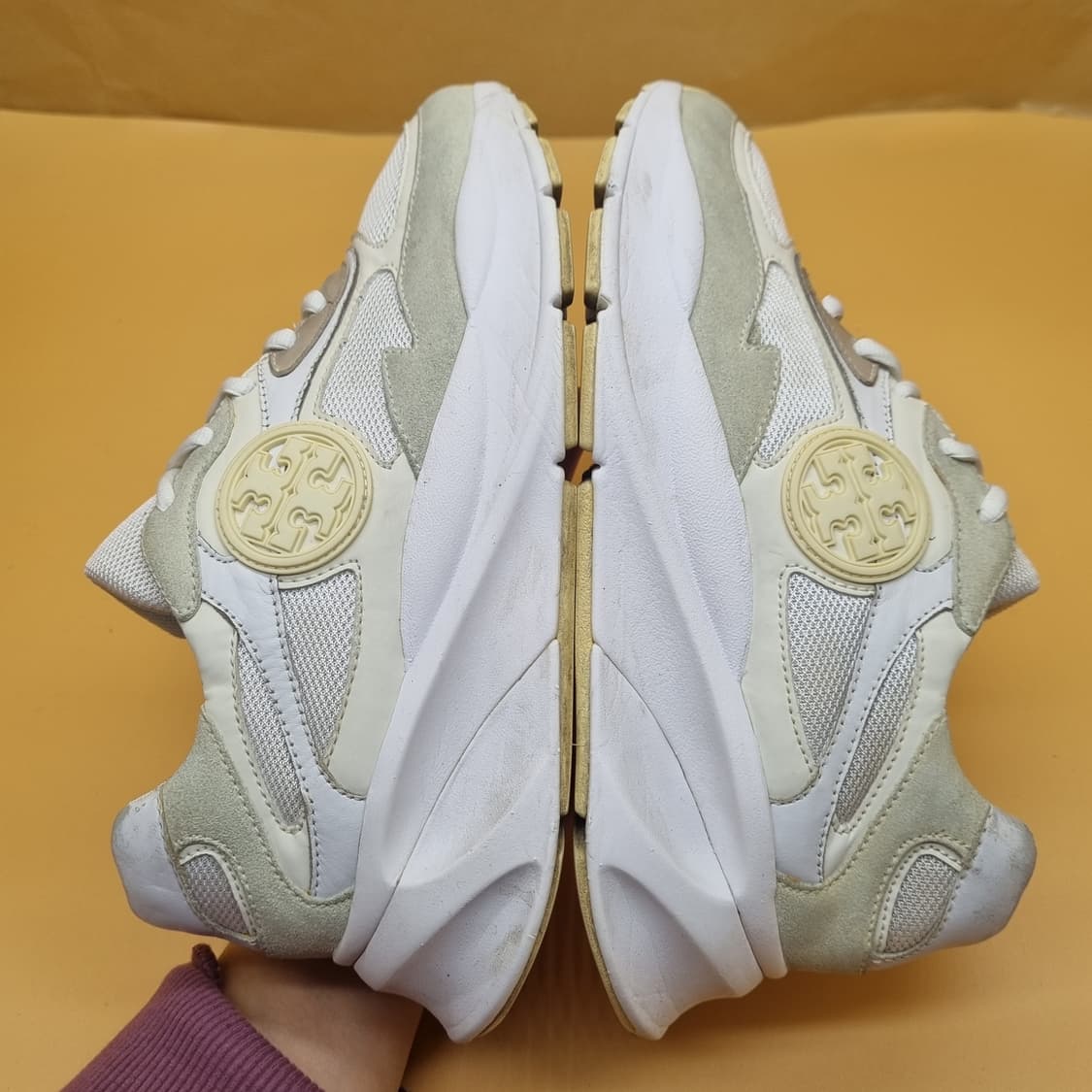 토리버치 소이어 여성스니커즈7.5 240 굽5 상품이미지5