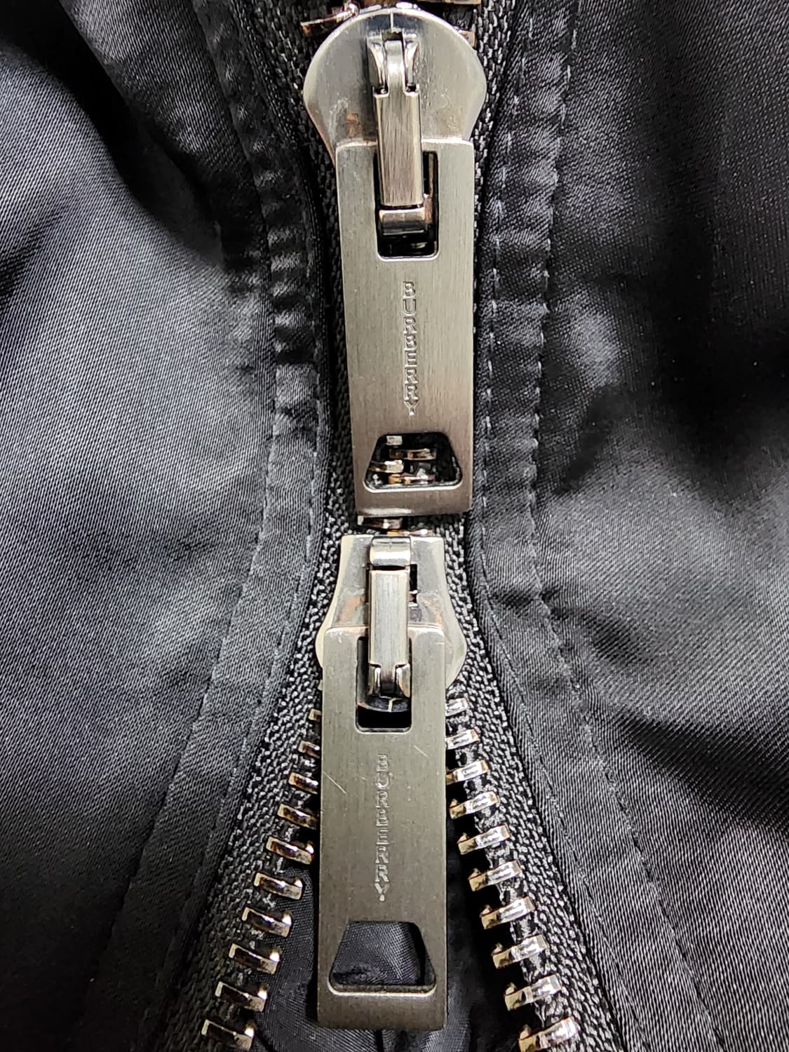 버버리 블랙 봄버 자켓 남성 XL 100-105사이즈 상품이미지4