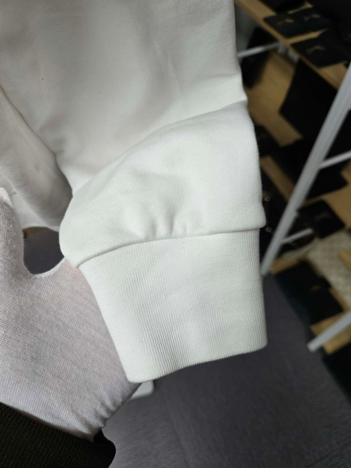 [40%할인] 몽클레어 빅로고 맨투맨 M 상품이미지5