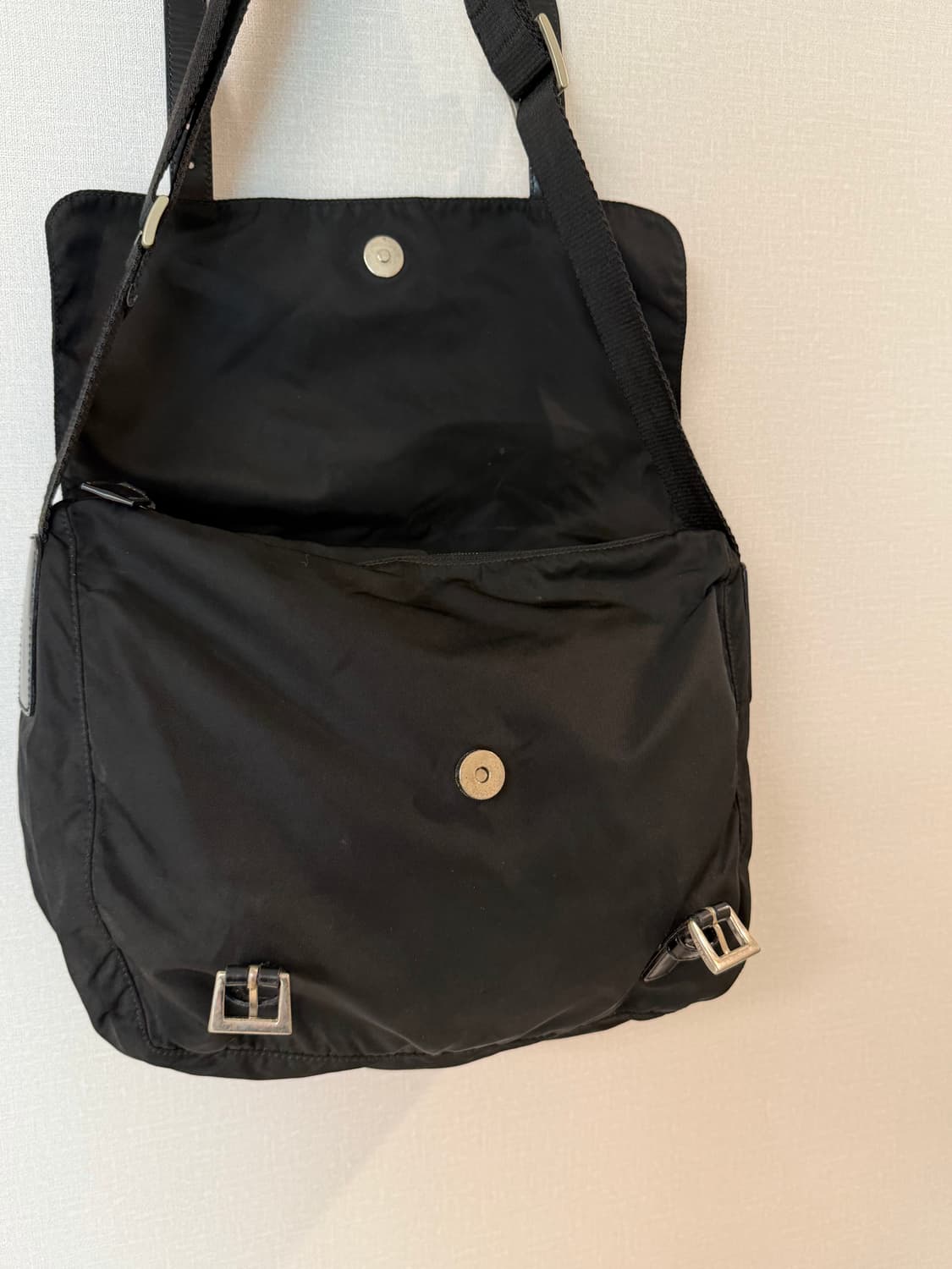 정품 프라다 포코노 나일론 원포켓 메신저백 크로스백 상품이미지5