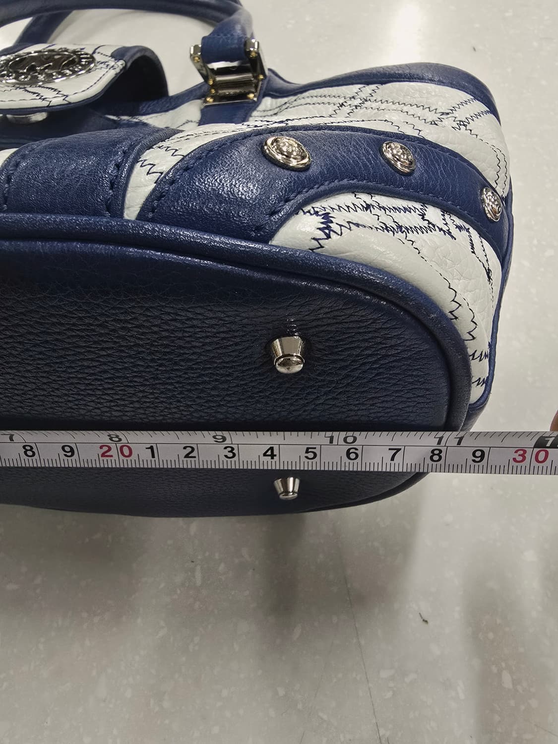 메트로시티 토트백 화이트 네이비 상품이미지7
