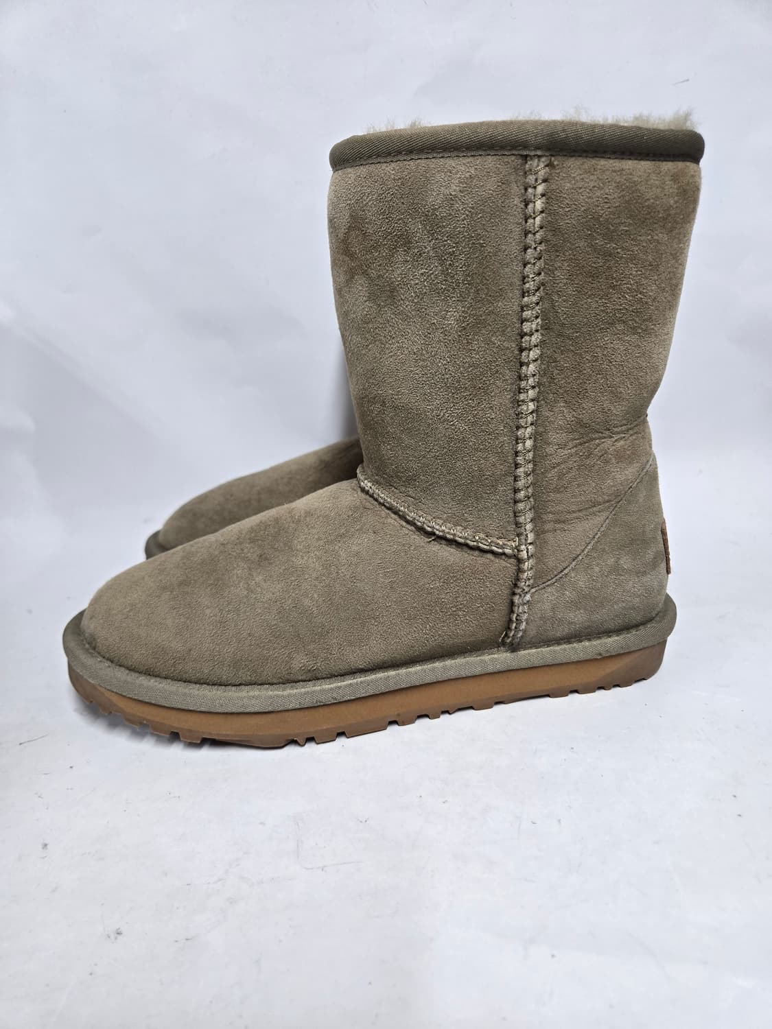 UGG 어그 부츠 숏 스웨이드 브라운220mm 상품이미지3