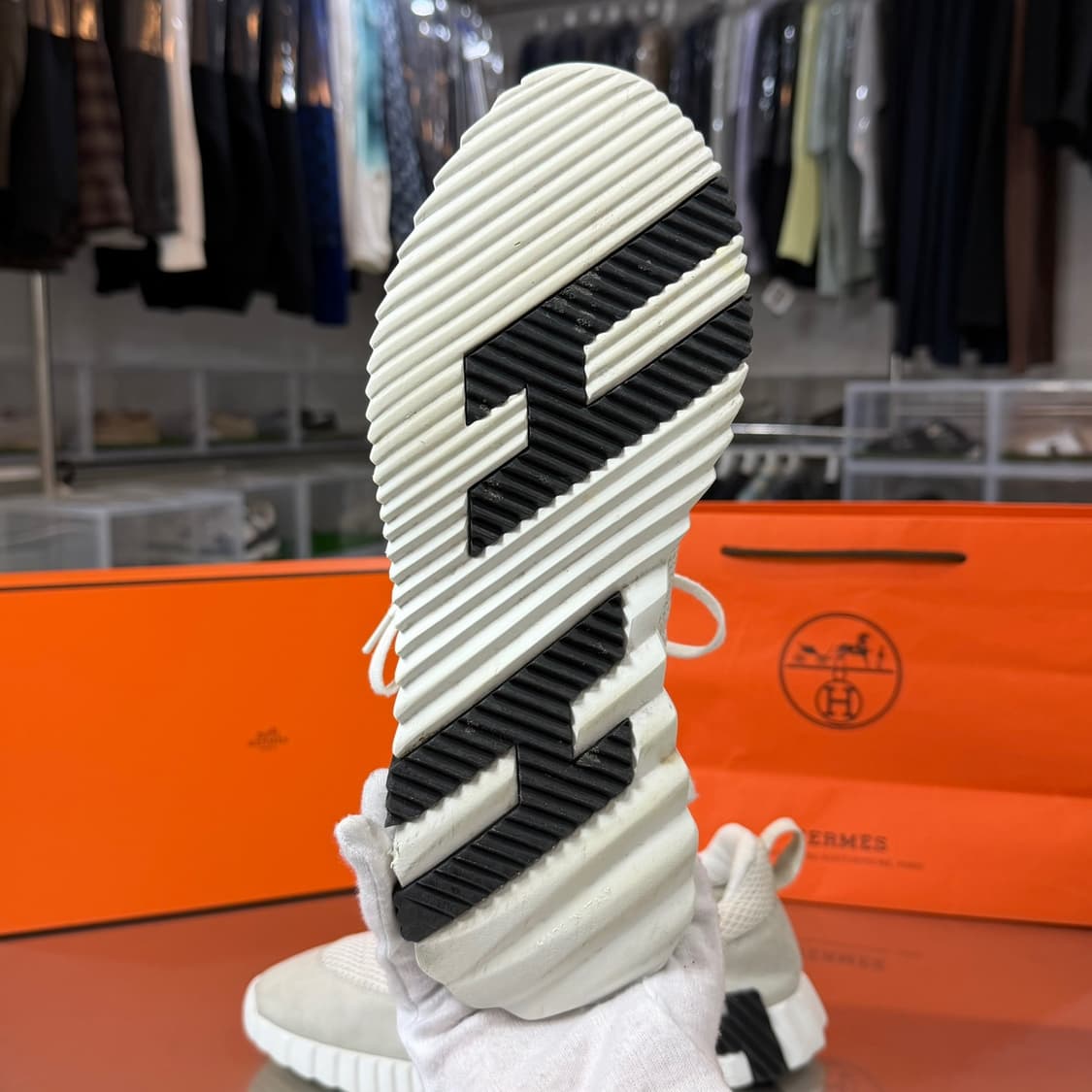 [리오브] 에르메스 바운싱 블랑 그래픽 메쉬 스웨이드 스니커즈 상품이미지3