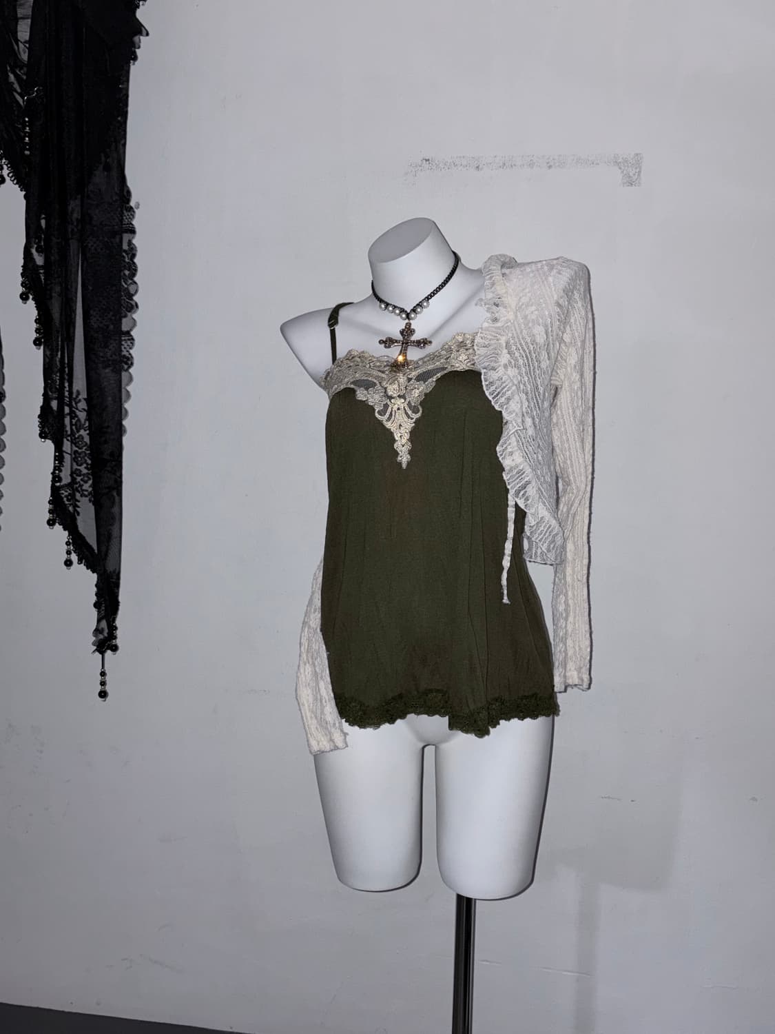 Rare) 페어리그런지 카키 오리엔탈 문양 레이스 나시  상품이미지1