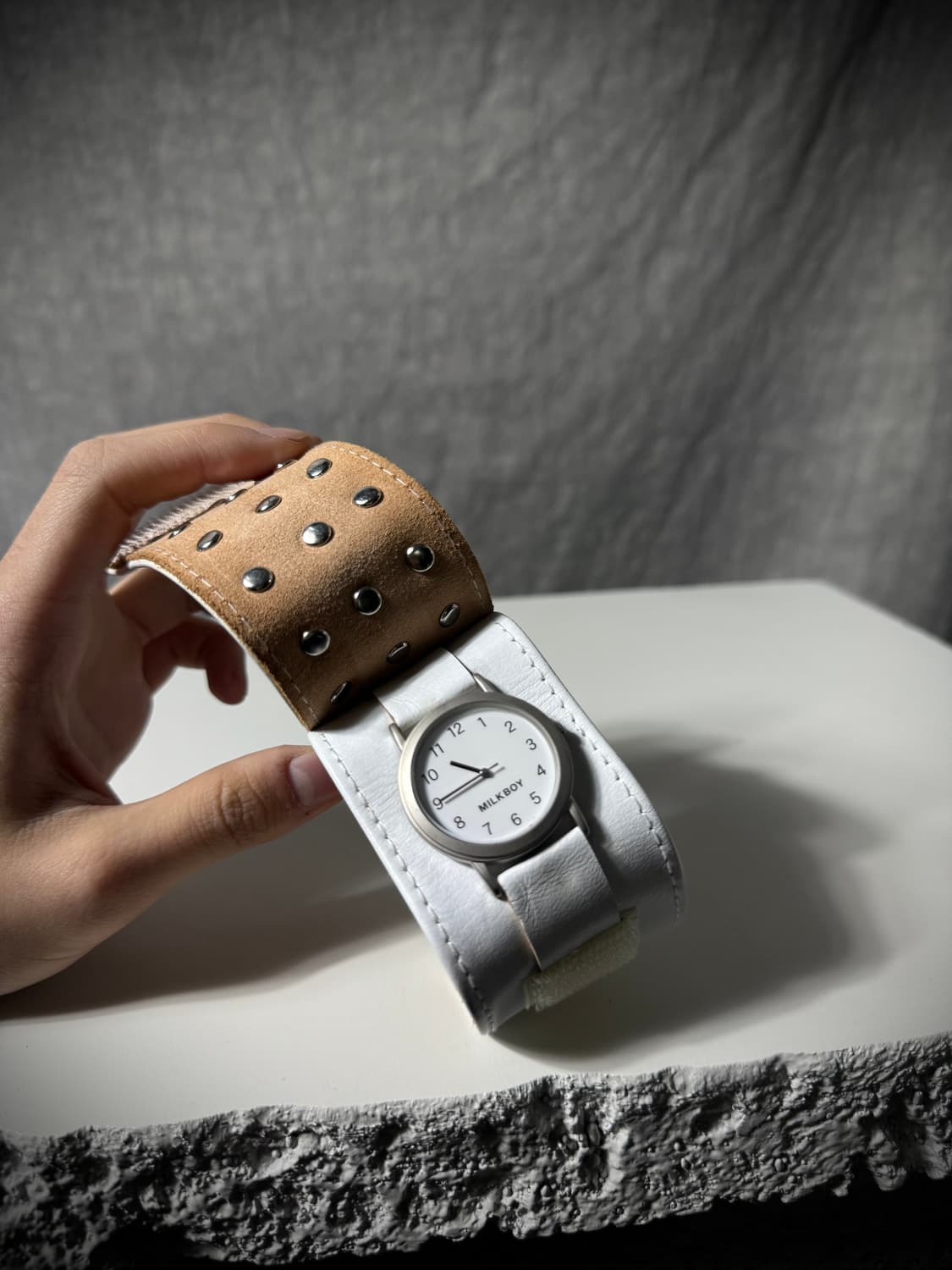 MILKBOY Star Studded Leather Cuff Watch 상품이미지4