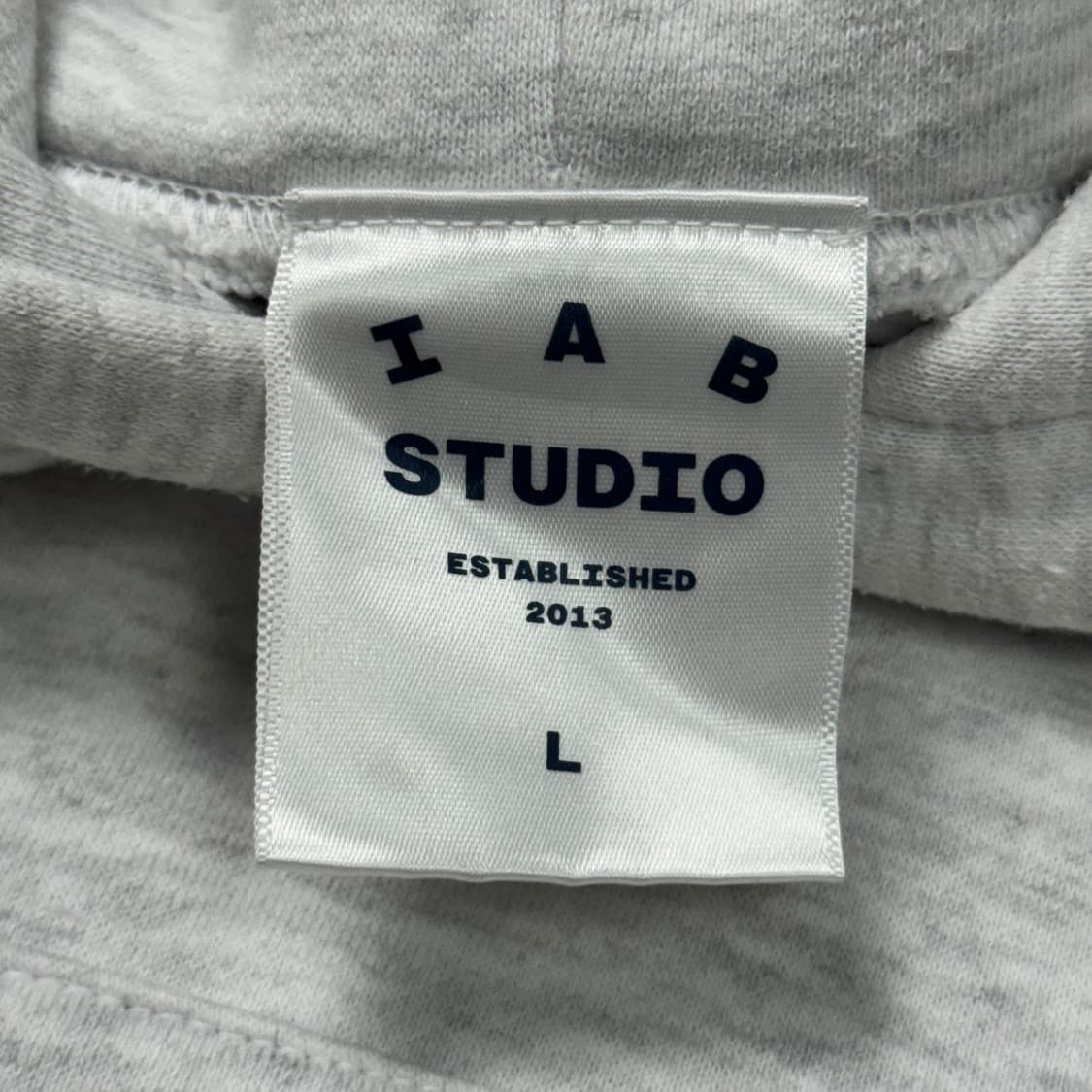 (L) 아이앱 스튜디오 10주년 후드티 그레이 상품이미지6