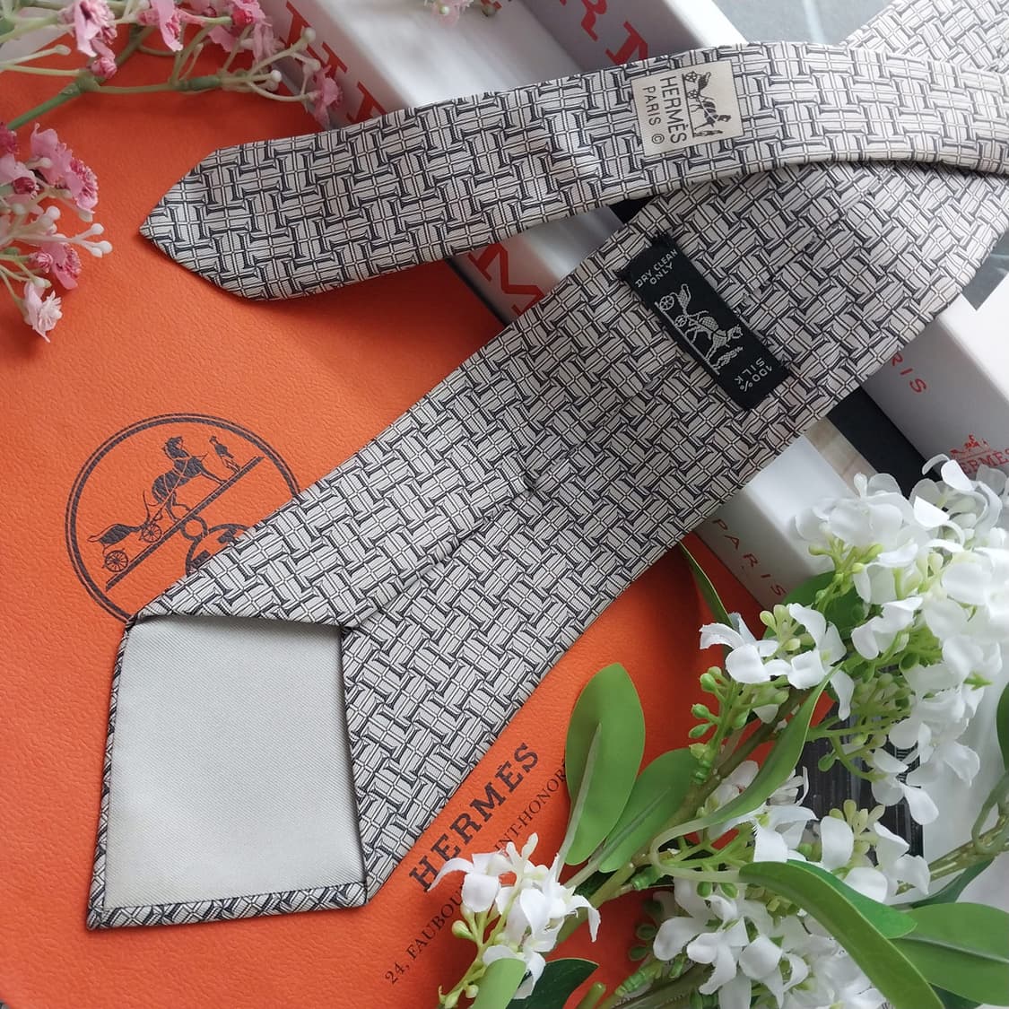 에르메스 실크 그레이 H패턴 넥타이 9.3cm B등급 k2455 상품이미지4
