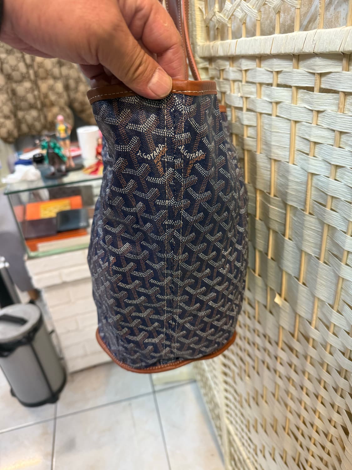 정품 고야드 벨하라 리버시블 쇼퍼백 팝니다 상품이미지2