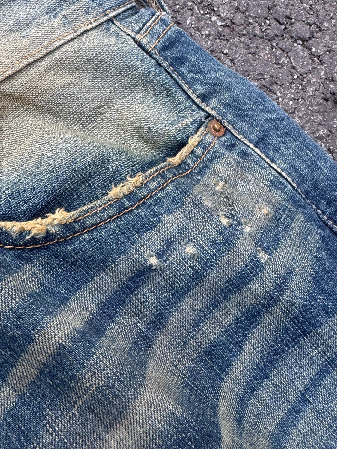 리바이스 501 더티 페이딩 데님팬츠 상품이미지8