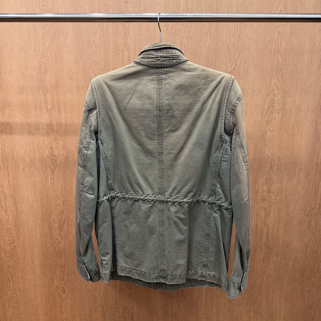 쟈딕 앤 볼테르 밀리터리 긴팔 자켓 견장 지퍼 멀티 포켓 디테일 카키 상품이미지3