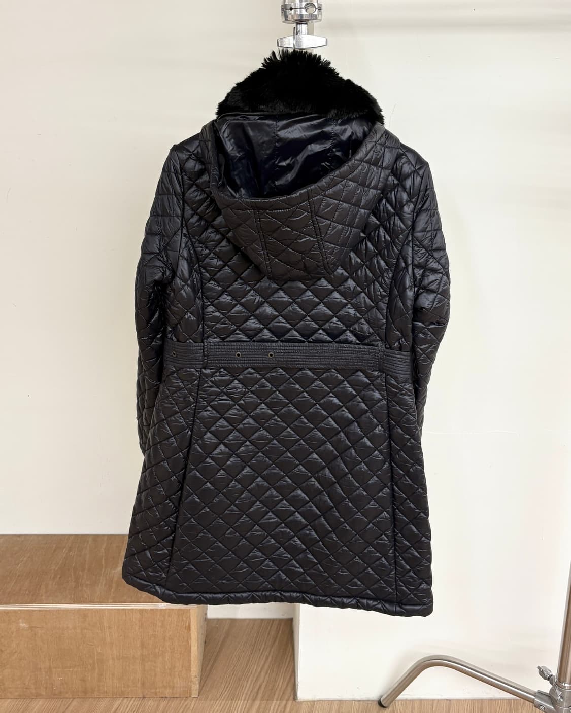 폴로 랄프로렌 블랙 퍼카라 벨티드 퀼팅 코트 상품이미지7