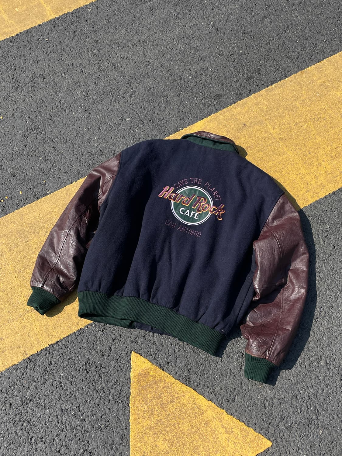 90's 하드락 카페 레더 바시티 자켓 상품이미지1