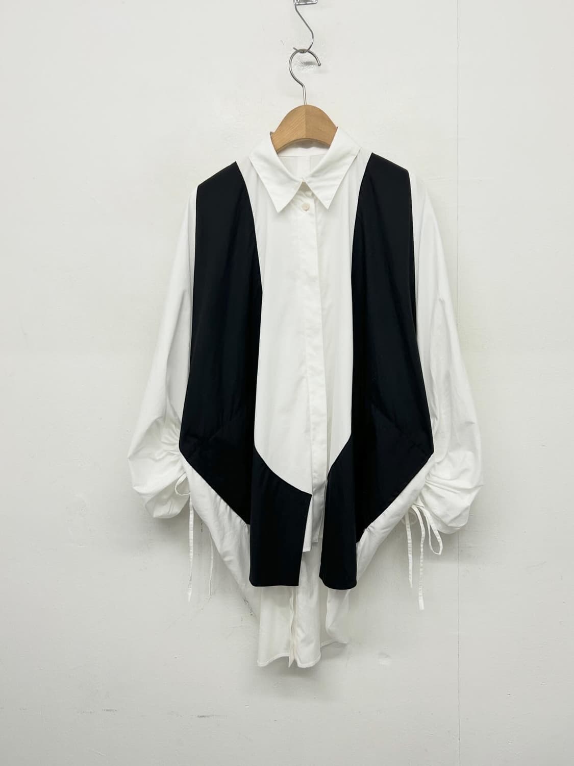 히로코 코시노 아방가르드 비대칭 셔츠 상품이미지1