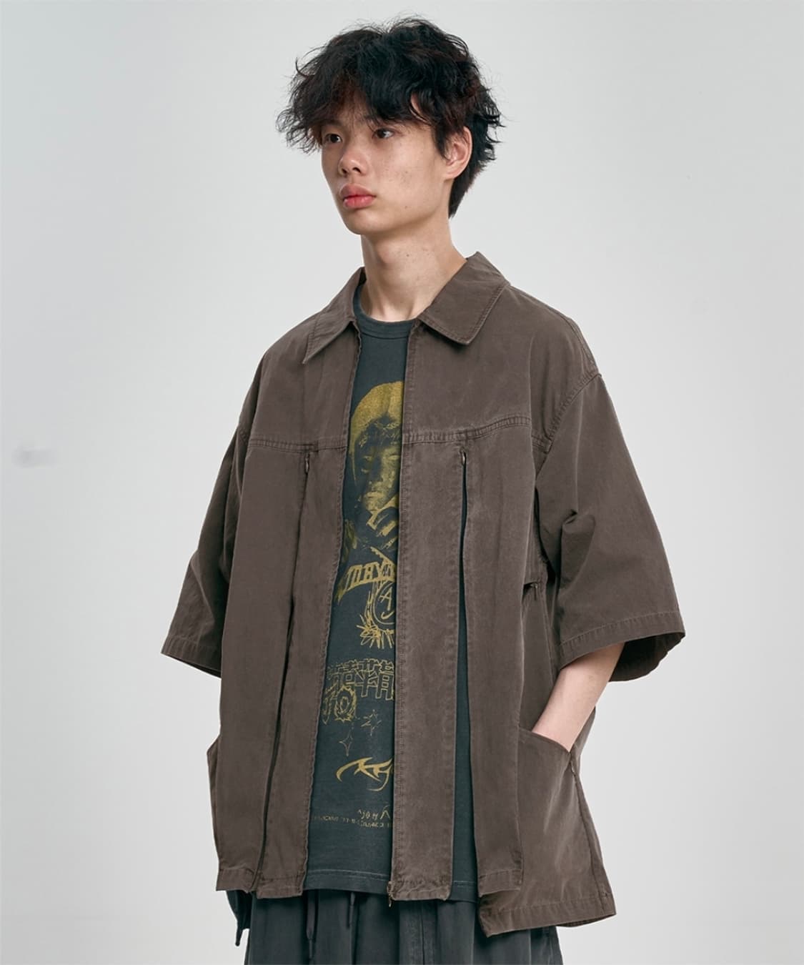 아조바이아조 하프 슬리브 절개 집업 셔츠 상품이미지1