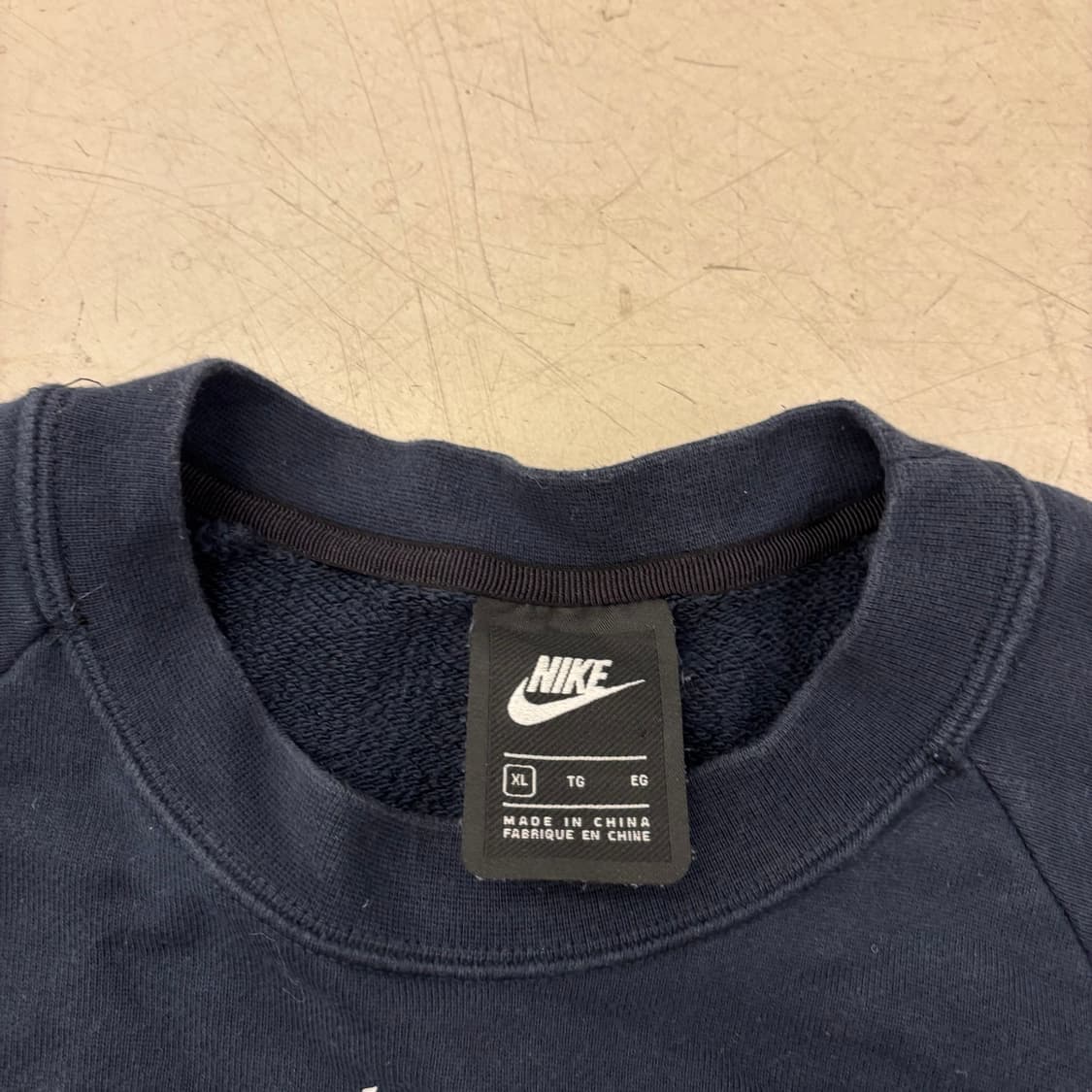나이키 nsw 빅로고 네이비 맨투맨 상품이미지3