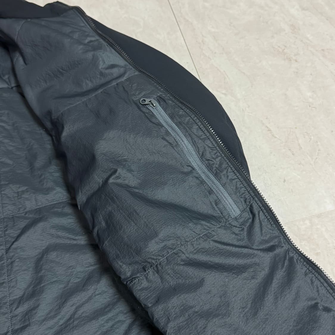 (M) 아크테릭스 아톰lt 자켓 논후디 상품이미지6