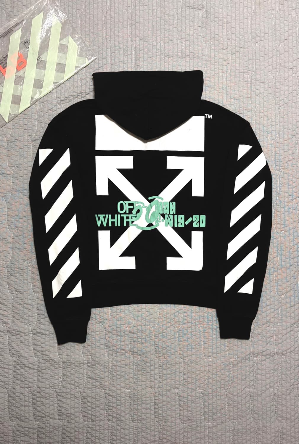 오프화이트 후드 상품이미지2