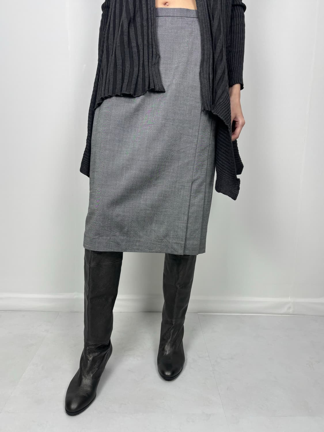 GLOSSY GRAY MIDI SKIRT 상품이미지2