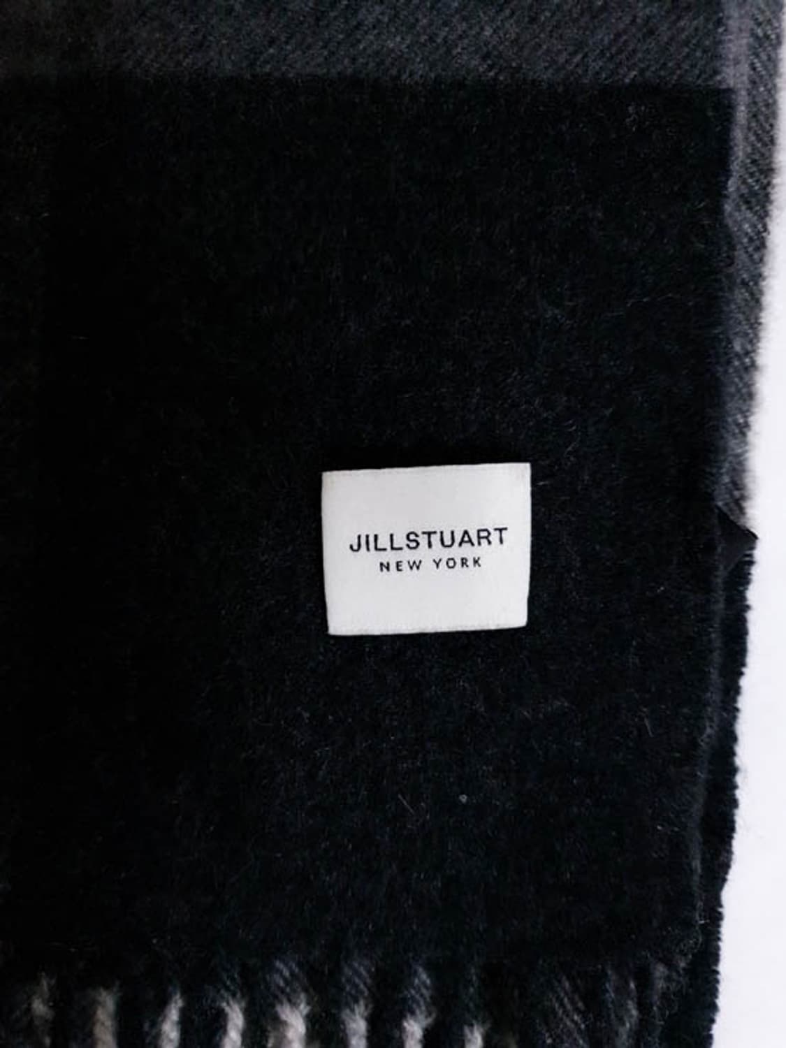 질스튜어트뉴욕 캐시미어100 체크 머플러 상품이미지3